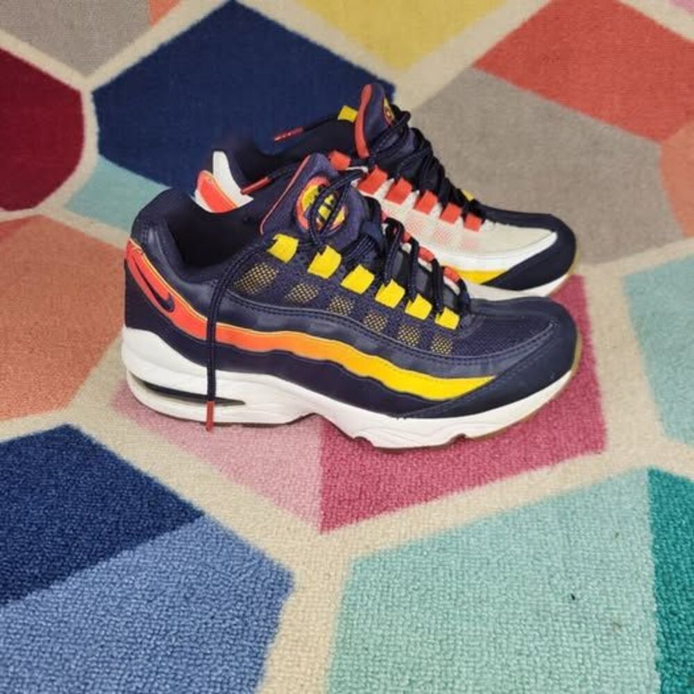Nike Air Max 95 City Special Houston Away Youth 4.5Y Black Metallic Gold